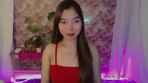 Snapshot of catherine_365 chatting on 05-05-26, 02:58 catherine_365 online show from 05-05-26, 02:58