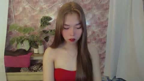 Snapshot of catherine_365 chatting on 06-11-26, 02:53 catherine_365 online show from 06-11-26, 02:53