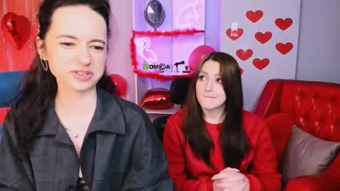 Snapshot of catherine_kitty chatting on 02-20-25, 02:02 Catherine online show from 02-20-25, 02:02