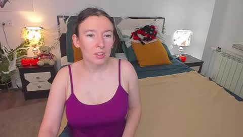 Catrin online show from 10-27-25, 06:39