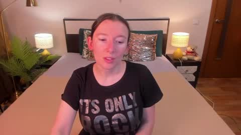 Catrin online show from 07-07-26, 02:03