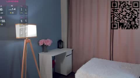 Mia online show from 04-15-26, 11:06