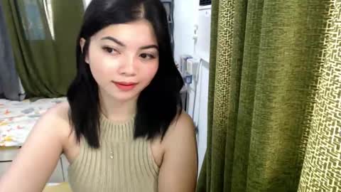Snapshot of cathy_lyn chatting on 03-28-26, 07:30 cathy_lyn online show from 03-28-26, 07:30