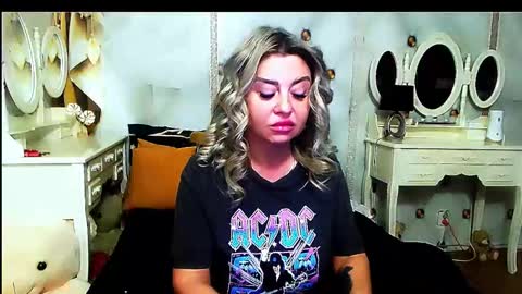 lauren online show from 02-02-26, 06:45