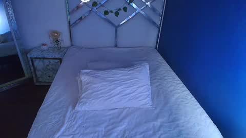 CATALEYA  online show from 01-22-25, 02:59