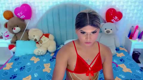 Snapshot of cattaleya_skinny chatting on 02-15-25, 12:26 cattaleya skinny online show from 02-15-25, 12:26