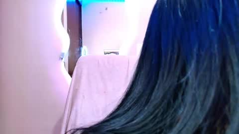 Snapshot of catte_jensen chatting on 05-08-26, 03:56 Cattleya online show from 05-08-26, 03:56