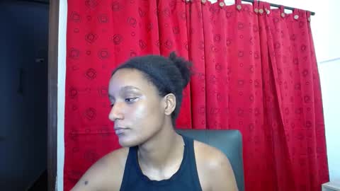 Snapshot of cattleya_hotgirl chatting on 01-02-25, 04:35 Cattleya online show from 01-02-25, 04:35