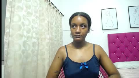Snapshot of cattleya_hotgirl chatting on 10-27-25, 02:10 Cattleya online show from 10-27-25, 02:10