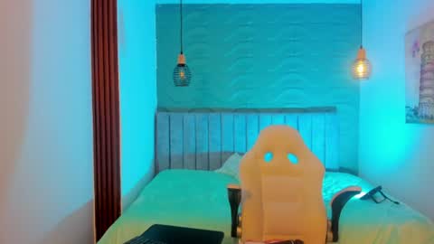 Snapshot of caty_sex4u chatting on 08-05-26, 10:29 caty online show from 08-05-26, 10:29