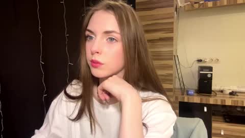 Polly online show from 02-25-26, 04:16