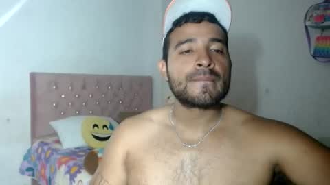 Snapshot of ccamilo_ chatting on 05-27-26, 01:30 camilo online show from 05-27-26, 01:30