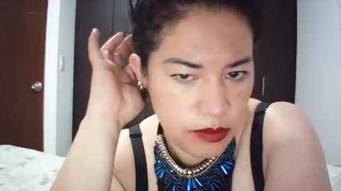 Snapshot of ccharlot chatting on 04-17-26, 12:46 ccharlot online show from 04-17-26, 12:46