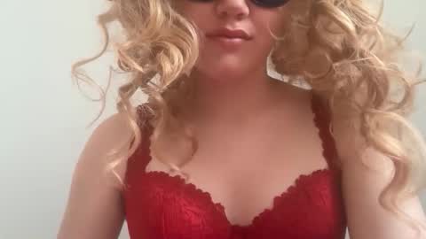 Claire online show from 02-17-26, 05:19