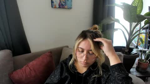 ccuteass online show from 01-20-25, 04:01