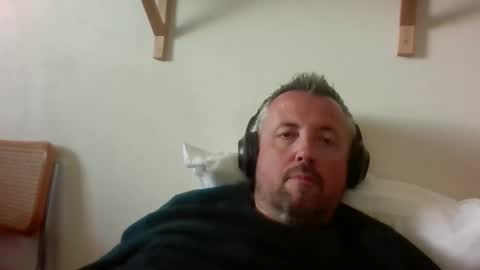 Snapshot of cebcool chatting on 04-12-26, 01:49 Sb online show from 04-12-26, 01:49