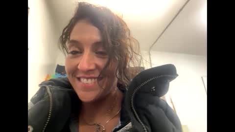 cece_vibez online show from 11-28-25, 05:21