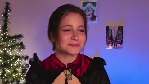 Snapshot of ceceliapidcock chatting on 01-16-26, 07:07 Lina online show from 01-16-26, 07:07