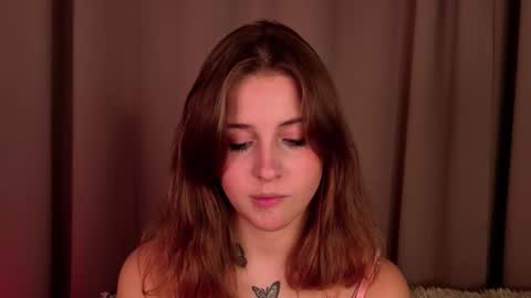 Snapshot of ceceliapidcock chatting on 02-11-26, 07:19 Lina online show from 02-11-26, 07:19