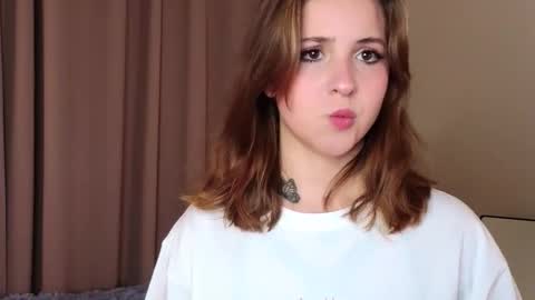 Snapshot of ceceliapidcock chatting on 02-22-26, 07:01 Lina online show from 02-22-26, 07:01