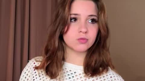 Snapshot of ceceliapidcock chatting on 02-25-26, 07:23 Lina online show from 02-25-26, 07:23