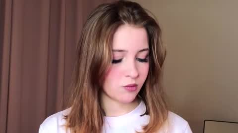 Snapshot of ceceliapidcock chatting on 02-27-26, 07:14 Lina online show from 02-27-26, 07:14