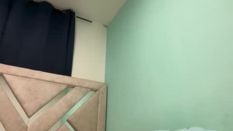 ceci1218 online show from 04-14-26, 03:01