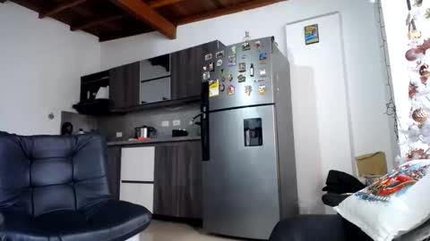 ceci online show from 12-15-25, 09:41