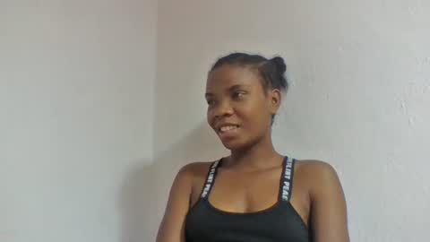 Snapshot of cedia837872 chatting on 06-13-26, 04:16 cedia837872 online show from 06-13-26, 04:16