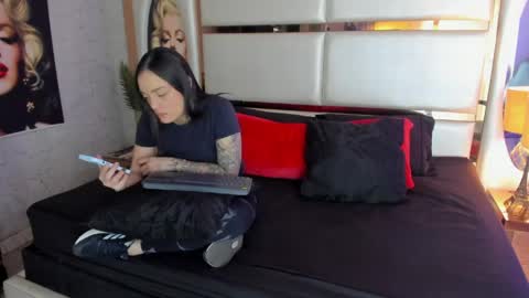 celeste_starsss online show from 05-18-26, 09:31