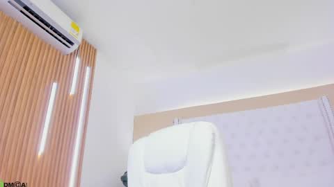 Celeste Wayne online show from 04-16-26, 09:39