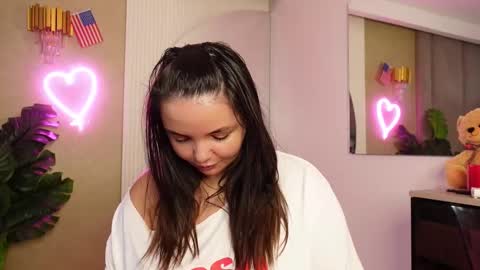 Snapshot of celestebailey chatting on 02-23-26, 06:44 CelesteBailey online show from 02-23-26, 06:44