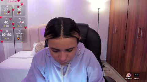 Snapshot of celestee_rain chatting on 09-26-25, 11:14 celestee_rain online show from 09-26-25, 11:14