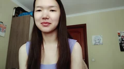 Molly online show from 05-12-26, 10:12