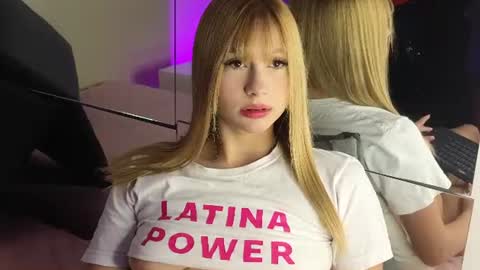 celesteNoa online show from 07-29-26, 12:03