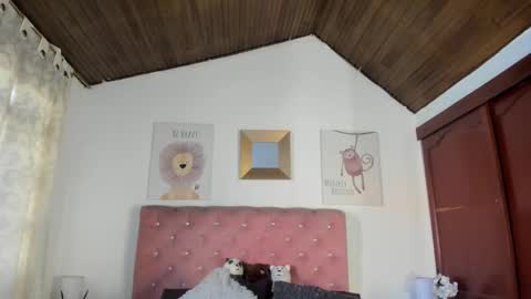 Snapshot of celesteredds chatting on 11-08-25, 11:43 Celeste online show from 11-08-25, 11:43