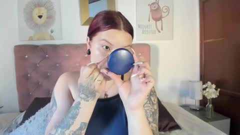 Snapshot of celesteredds chatting on 11-22-25, 11:42 Celeste online show from 11-22-25, 11:42