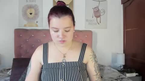 Snapshot of celesteredds chatting on 12-01-25, 11:37 Celeste online show from 12-01-25, 11:37