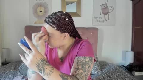 Snapshot of celesteredds chatting on 12-22-25, 11:51 Celeste online show from 12-22-25, 11:51