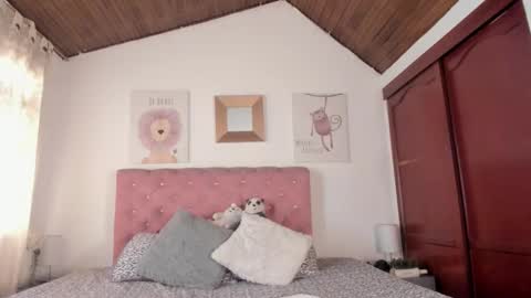 Snapshot of celesteredds chatting on 01-05-26, 05:27 Celeste online show from 01-05-26, 05:27