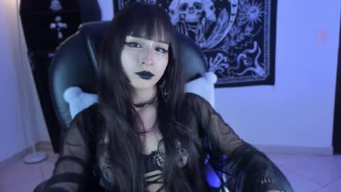   online show from 12-18-25, 10:05