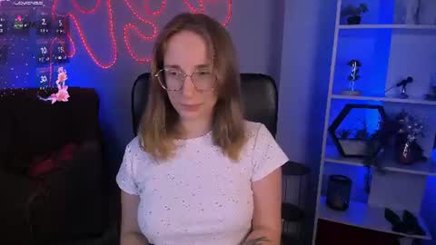 Snapshot of celia_mist chatting on 07-28-26, 12:18 Celia online show from 07-28-26, 12:18