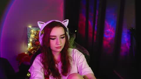 Snapshot of celia_sensual_ chatting on 06-24-26, 08:30 celia_sensual_ online show from 06-24-26, 08:30