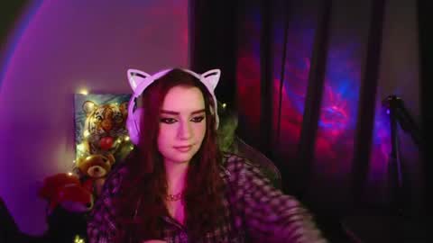 Snapshot of celia_sensual_ chatting on 06-30-26, 08:43 celia_sensual_ online show from 06-30-26, 08:43