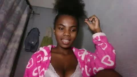 celinah08 online show from 05-02-26, 06:13