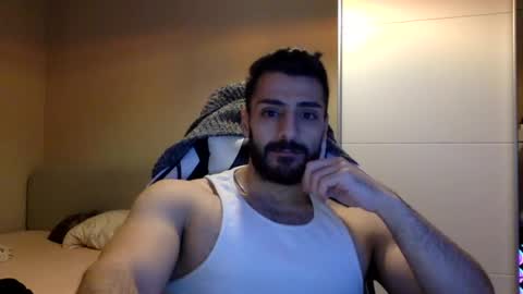 cemilyoztt online show from 06-12-26, 01:04