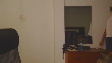 Snapshot of cesarex148 chatting on 12-15-24, 10:26 Cesar online show from 12-15-24, 10:26