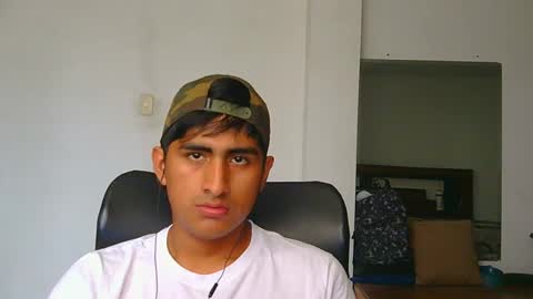 Snapshot of cesarex148 chatting on 02-03-25, 09:29 Cesar online show from 02-03-25, 09:29