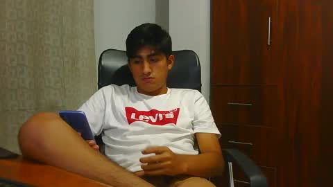 Snapshot of cesarex148 chatting on 02-14-25, 12:51 Cesar online show from 02-14-25, 12:51