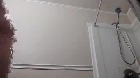 Snapshot of cesloer chatting on 09-29-25, 02:49 cesloer online show from 09-29-25, 02:49